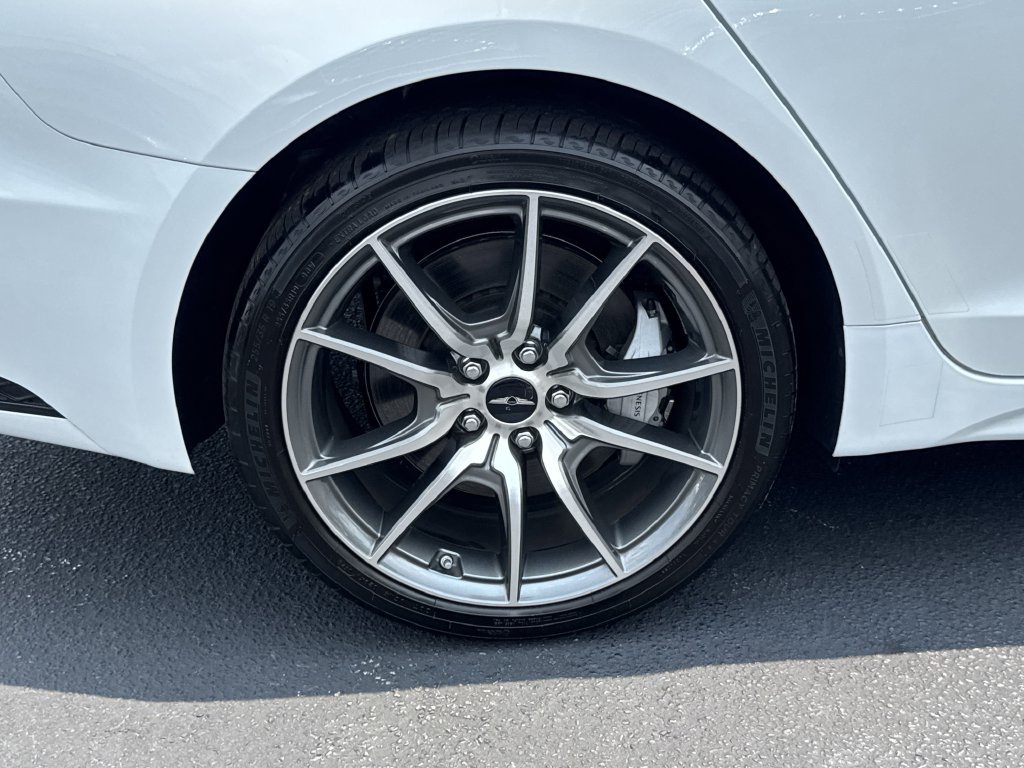 Used 2025 Genesis G70 2.5T RWD image 17