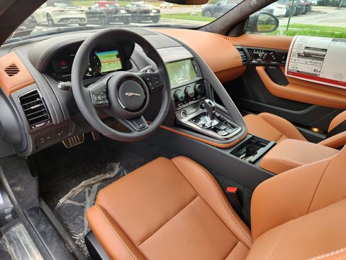 Used 2024 Jaguar F-TYPE R AWD/4WD image 13