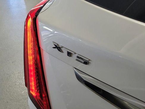 Certified 2022 Cadillac XT5 Premium Luxury image 7
