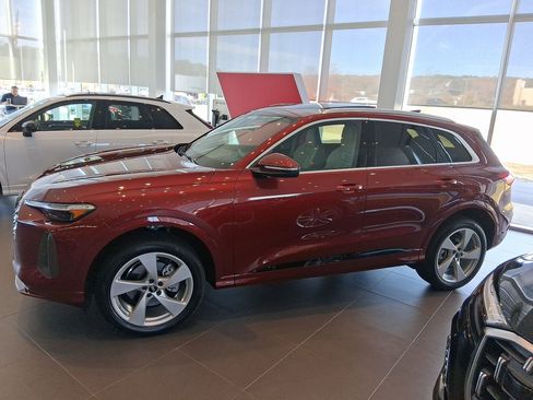 Used 2025 Audi Q5 Premium Plus image 18