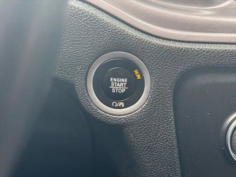 Certified 2023 Dodge Charger SXT image 41