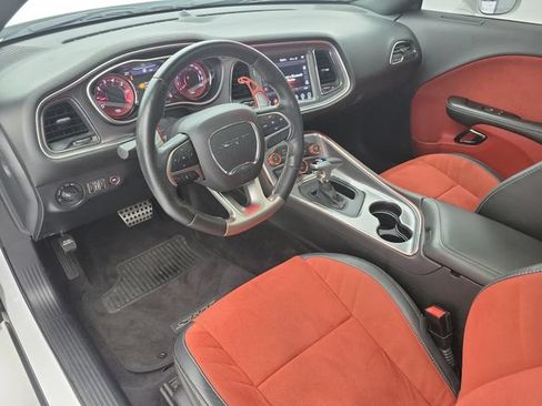 Used 2017 Dodge Challenger SRT Hellcat RWD image 13