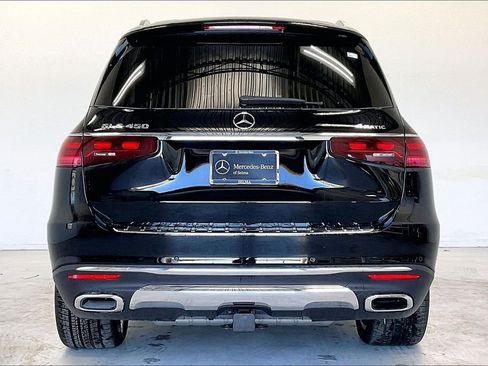 Used 2026 Mercedes-Benz GLS 450 4MATIC image 4