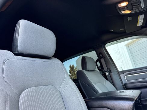 Used 2022 RAM 1500 Big Horn AWD/4WD image 15