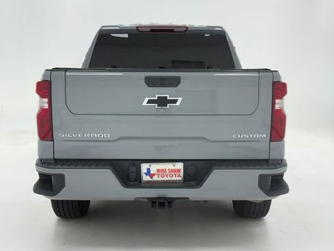 Used 2024 Chevrolet Silverado 1500 Custom image 19