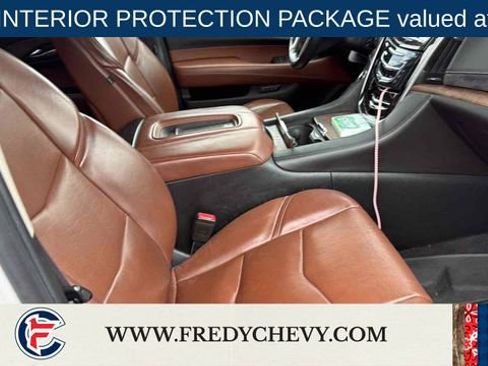 Used 2017 Cadillac Escalade ESV Luxury AWD/4WD image 8