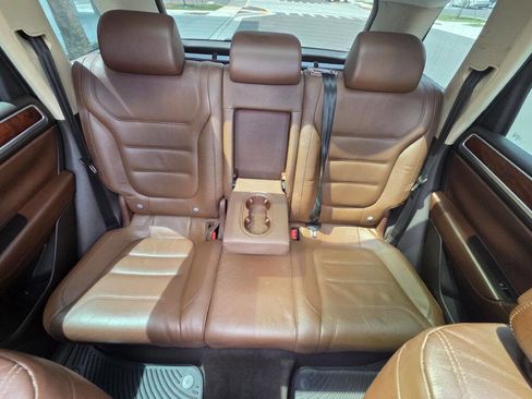Used 2011 Volkswagen Touareg V6 AWD/4WD image 23
