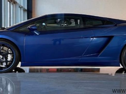 Used 2004 Lamborghini Gallardo image 3