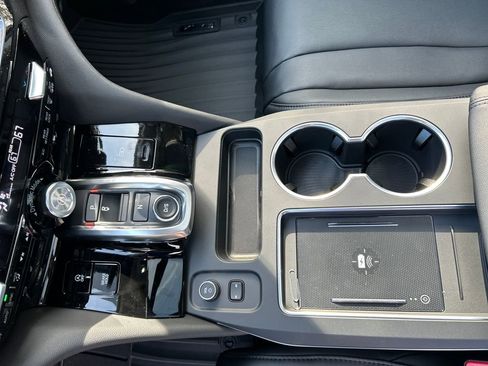 New 2026 Acura MDX SH-AWD image 15