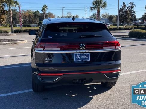 Certified 2024 Volkswagen Atlas Cross Sport SE image 7