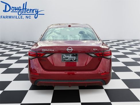 Used 2024 Nissan Sentra SV image 4