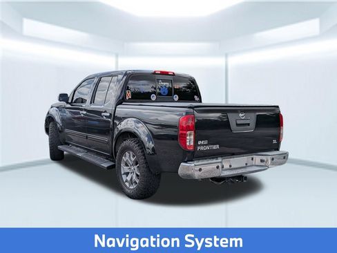 Used 2019 Nissan Frontier SL RWD image 4