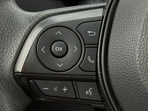 Used 2021 Toyota Corolla LE w/ Carpet Mat Package (TMS) image 19