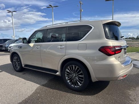 Used 2024 INFINITI QX80 Premium Select w/ Cargo Package AWD/4WD image 8