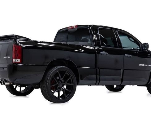 Used 2005 Dodge Ram 1500 Truck 2WD Quad Cab image 3