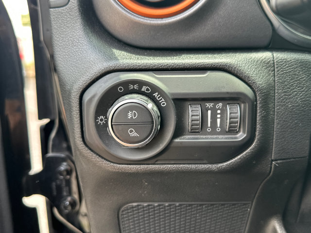 Used 2021 Jeep Gladiator Mojave AWD/4WD image 22