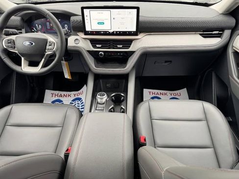 New 2026 Ford Explorer Active w/ Active Comfort Package AWD/4WD image 7