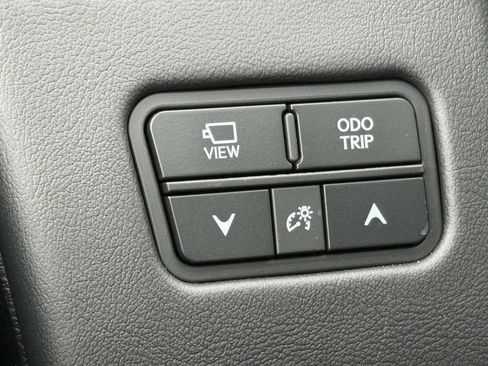 Used 2025 Lexus LX 600 4WD w/ Accessory Package (Z1) image 24