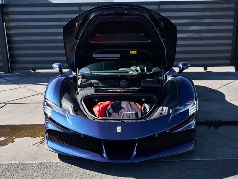 Used 2023 Ferrari SF90 Stradale image 13