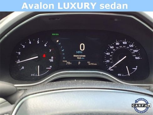 Used 2019 Toyota Avalon XLE image 25