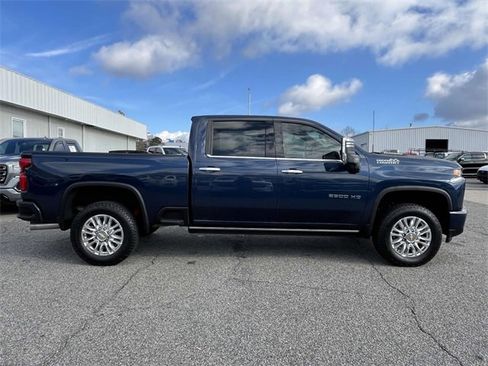 Used 2023 Chevrolet Silverado 2500 High Country w/ Z71 Off-Road Package image 2