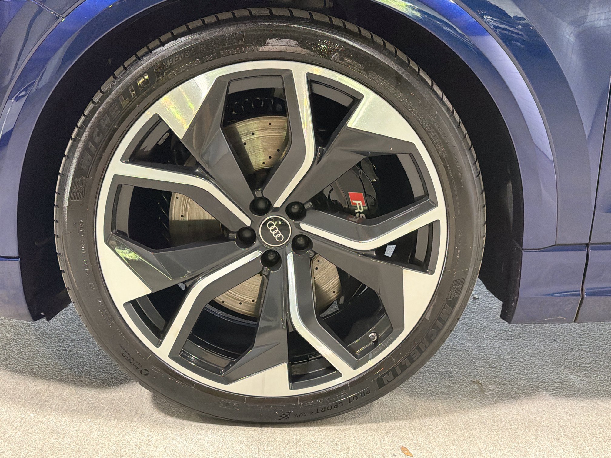 Used 2023 Audi RS Q8 AWD/4WD image 41