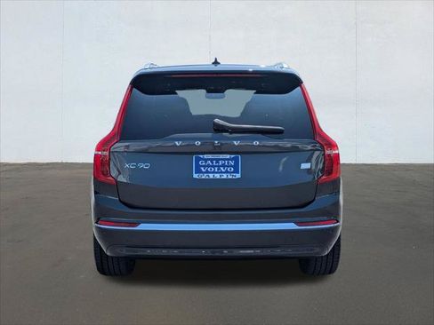 Used 2023 Volvo XC90 T8 Plus AWD/4WD image 4