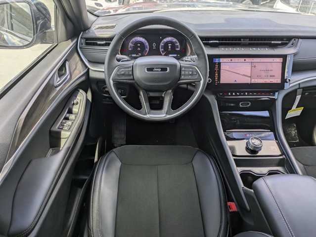 New 2026 Jeep Grand Cherokee Altitude RWD image 17