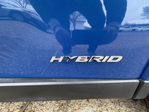 Used 2021 Lexus UX 250h w/ Premium Package image 30