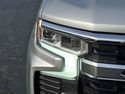 Used 2022 Chevrolet Silverado 1500 LT image 9