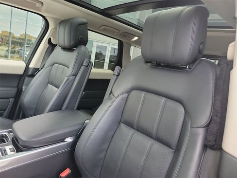 Used 2022 Land Rover Range Rover Sport HSE Silver Edition image 26