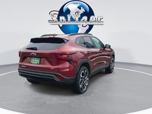 Used 2024 Chevrolet Trax RS w/ Sunroof Package image 9