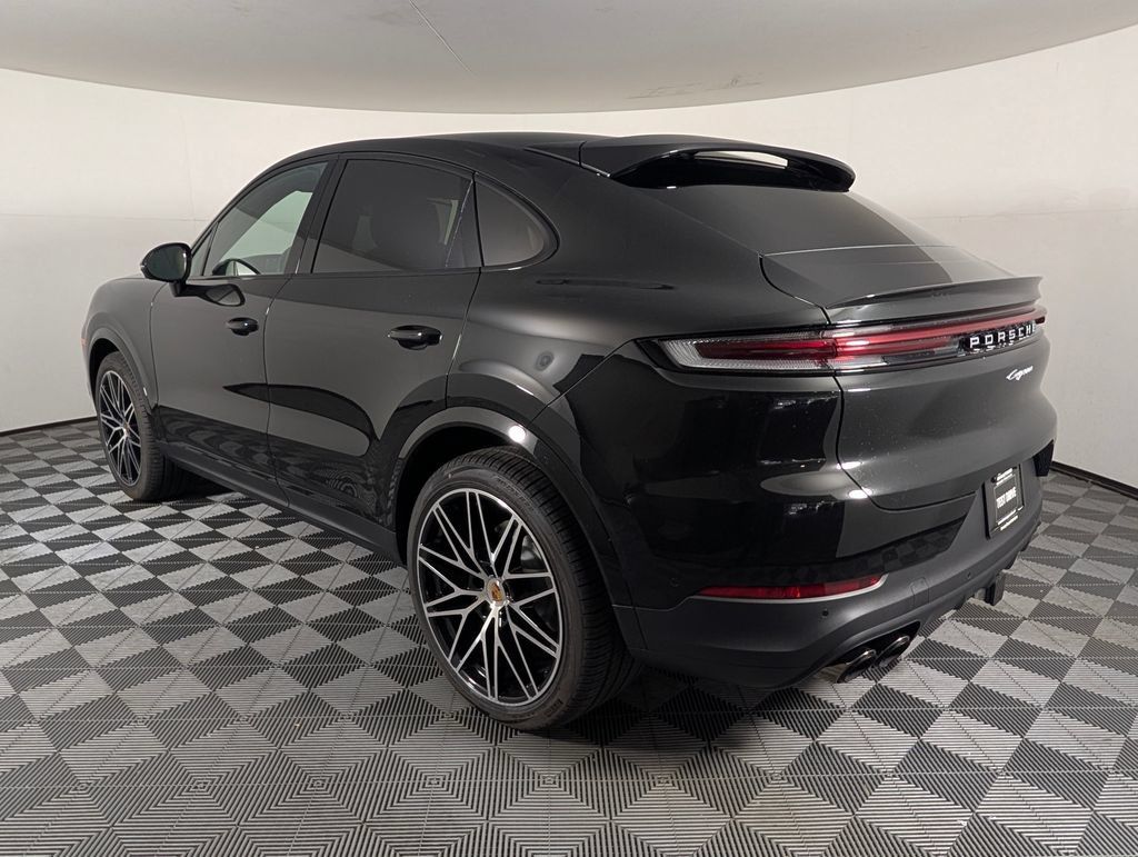 New 2026 Porsche Cayenne Coupe AWD/4WD image 3