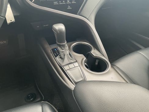 Used 2023 Toyota Camry SE image 13