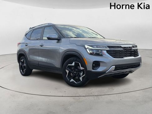 New 2026 Kia Seltos S image 2