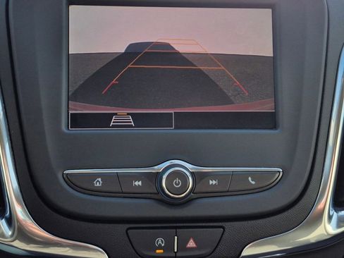 Used 2024 Chevrolet Equinox LT image 10