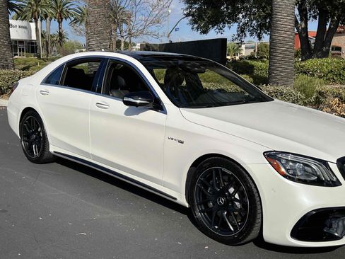 Used 2020 Mercedes-Benz S 63 AMG 4MATIC Sedan w/ Driver Assistance Package image 40