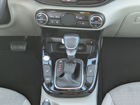 Used 2020 Kia Soul EX image 12