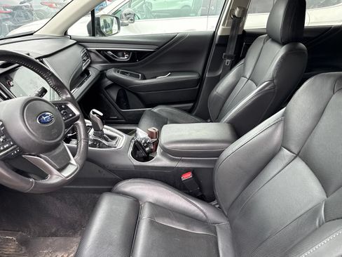 Used 2024 Subaru Outback Touring AWD/4WD image 9