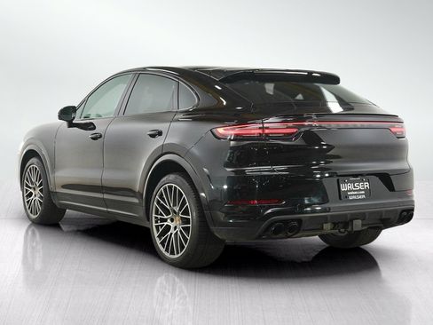 Used 2023 Porsche Cayenne Platinum Edition AWD/4WD image 4