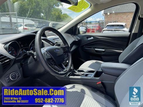 Used 2018 Ford Escape SE w/ SE Sport Appearance Package AWD/4WD image 10