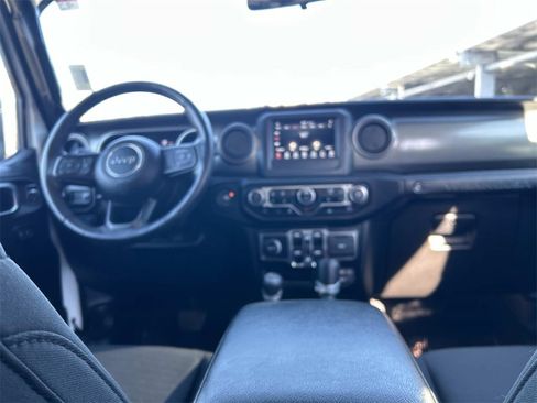 Used 2023 Jeep Wrangler Unlimited w/ Cold Weather Group image 18