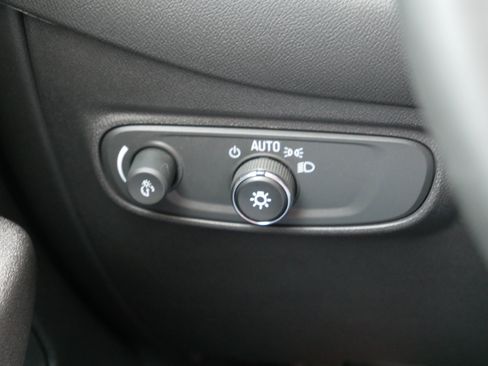 Used 2024 Chevrolet Equinox LT AWD/4WD image 26