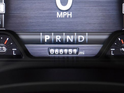 Used 2019 RAM 1500 Big Horn RWD image 12