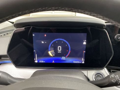 Used 2025 Chevrolet Trax LT w/ Driver Confidence Package image 29