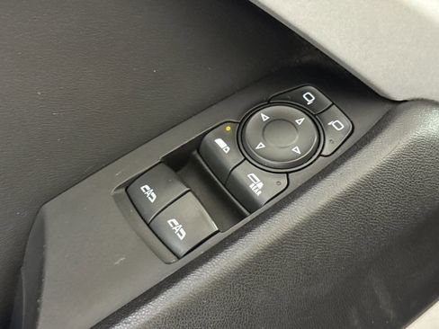 Used 2020 Chevrolet Camaro LT image 14