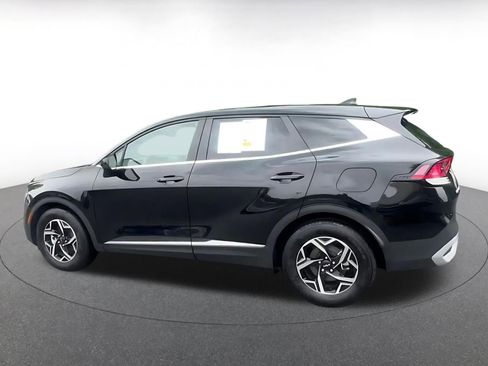 Used 2025 Kia Sportage LX FWD image 10