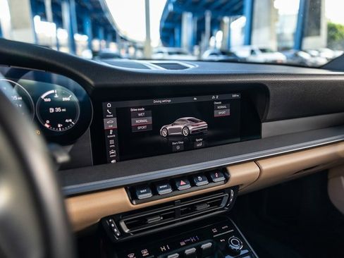 Used 2021 Porsche 911 Carrera S image 29