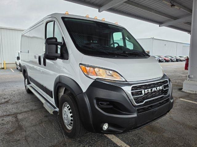 Used 2025 RAM ProMaster 2500 w/ U-Haul Equipment Group FWD image 4