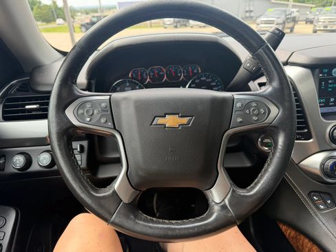 Used 2020 Chevrolet Tahoe Premier AWD/4WD image 18
